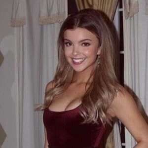 Meet your Posher, Lily